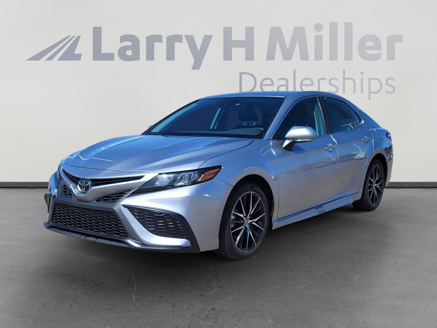 2024 Toyota Camry SE — Sedan — 20,610 mi — Albuquerque, NM