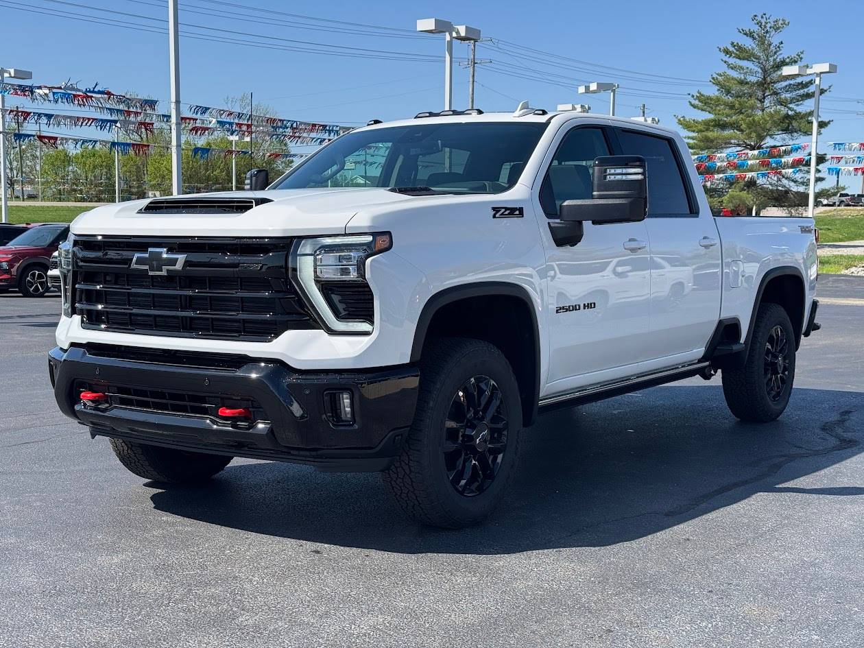 2025 Chevrolet Silverado 2500HD LTZ — Pickup Truck — 2,500 mi — Boonville, IN
