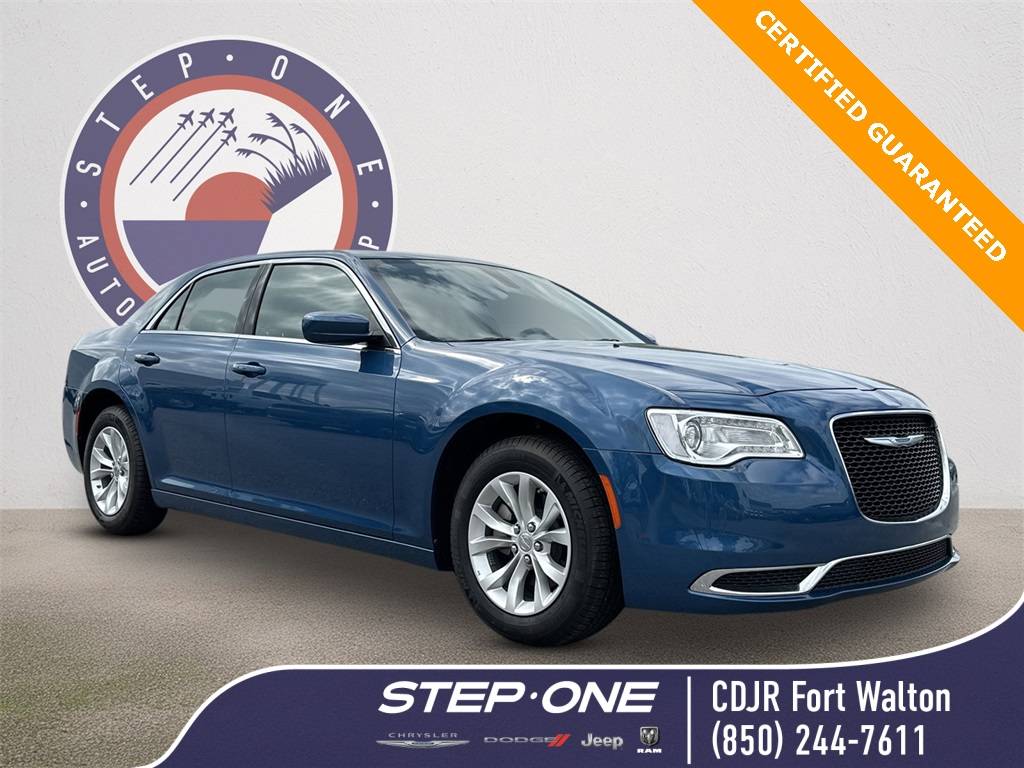 2023 Chrysler 300 Touring — Sedan — 12 mi — Ft Walton Beach, FL
