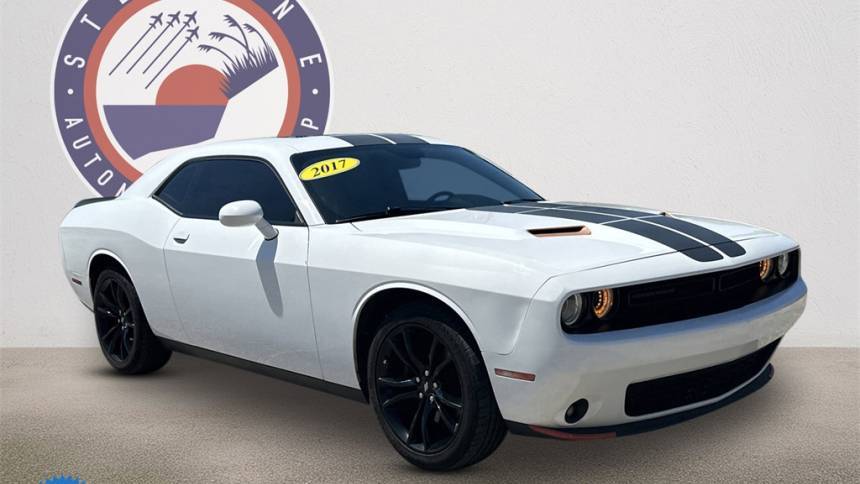 2017 Dodge Challenger SXT Plus