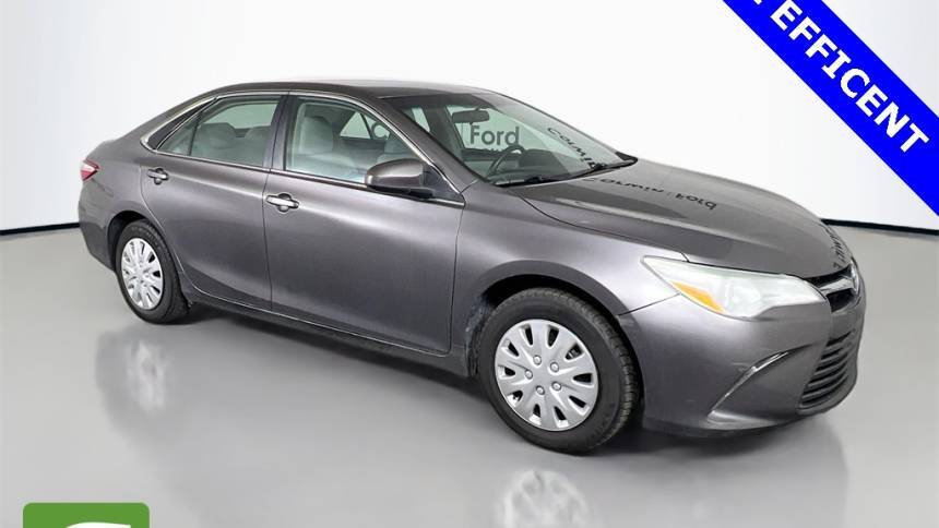 2015 Toyota Camry SE — Sedan — 133,599 mi — Pasco, WA
