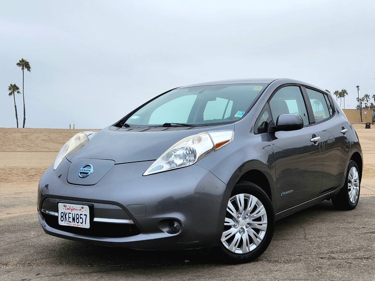 2015 Nissan LEAF S — Hatchback — 67,950 mi — Hawthorne, CA