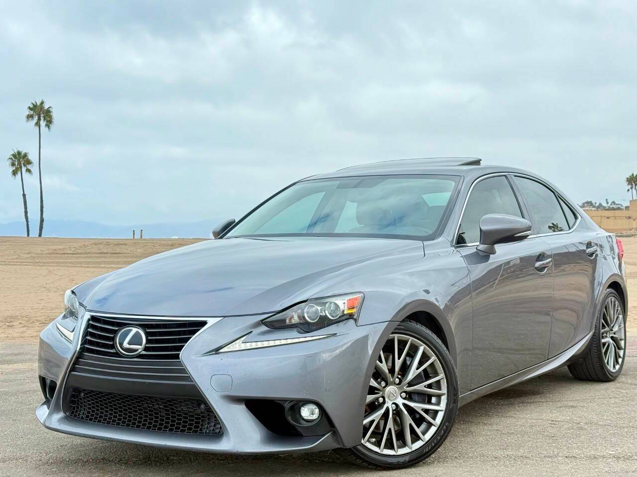 2016 Lexus IS IS 200t — Sedan — 140,215 mi — Hawthorne, CA