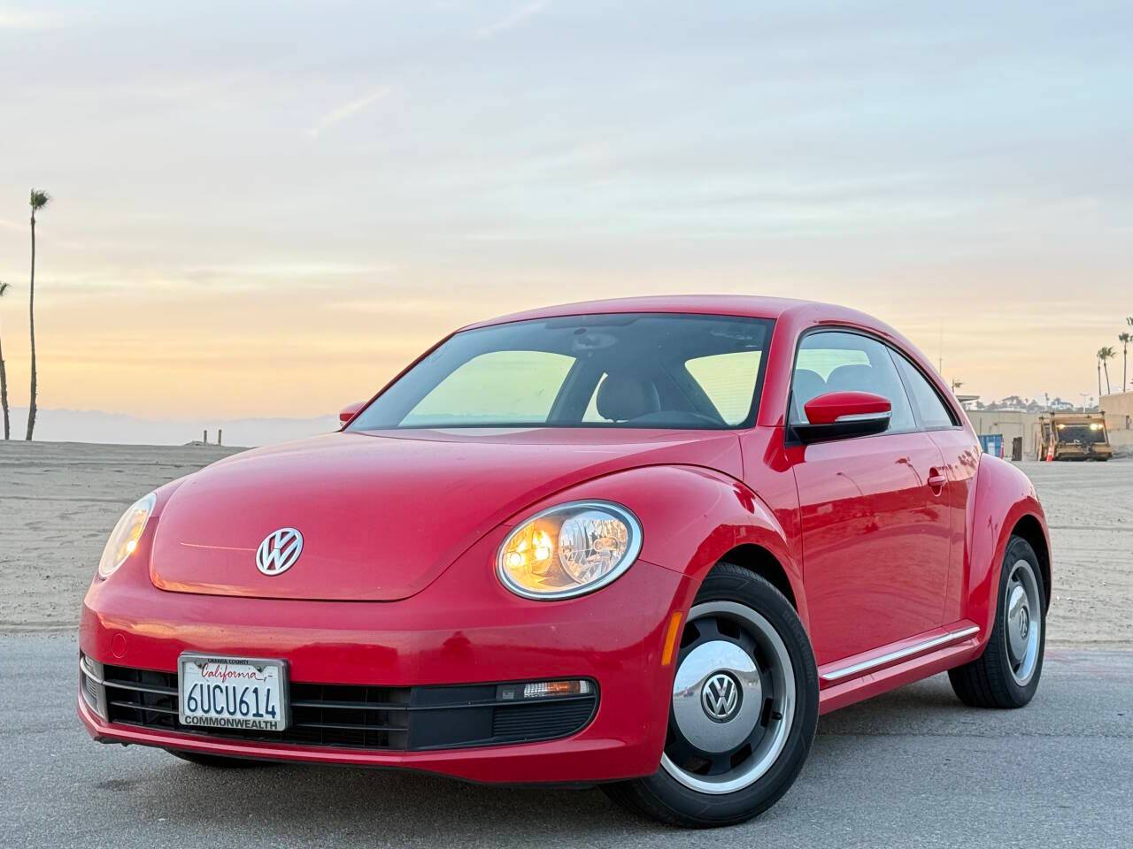 2012 Volkswagen Beetle 2.5 — Hatchback — 109,515 mi — Hawthorne, CA
