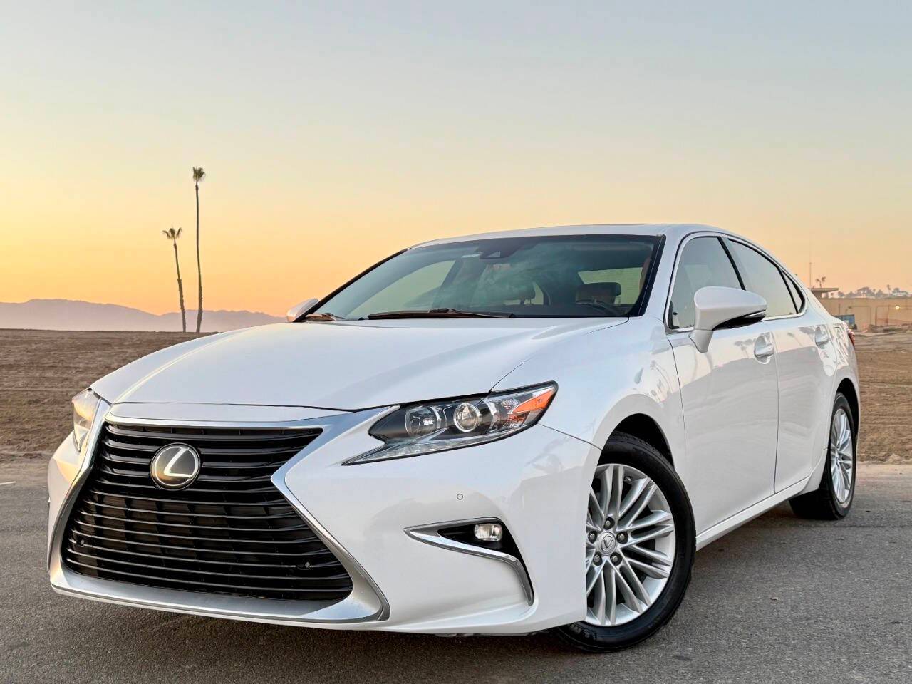 2017 Lexus ES ES 350 — Sedan — 185,710 mi — Hawthorne, CA