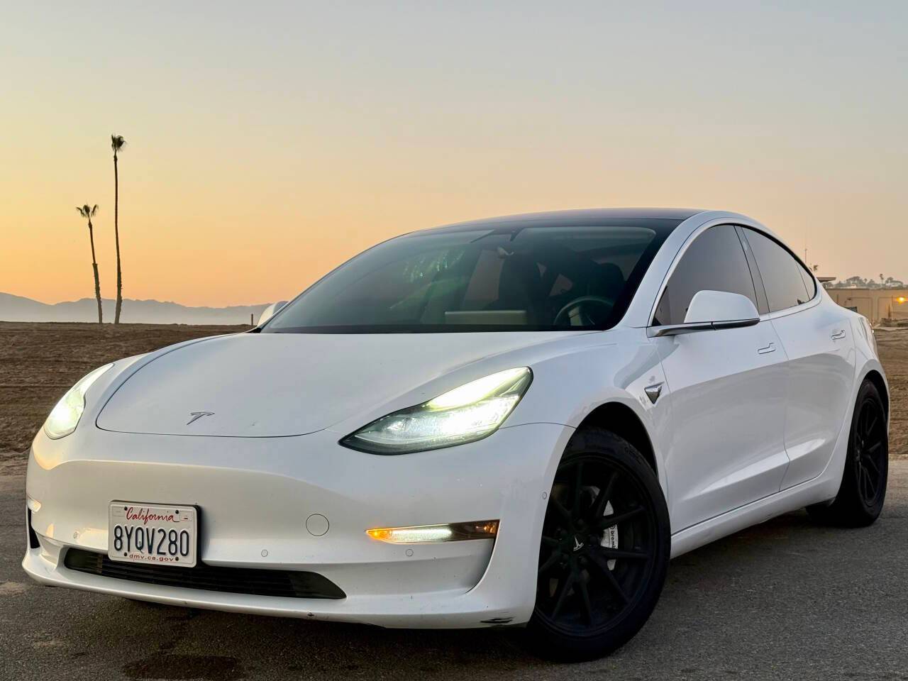 2018 Tesla Model 3 Long Range — Sedan — 113,295 mi — Hawthorne, CA