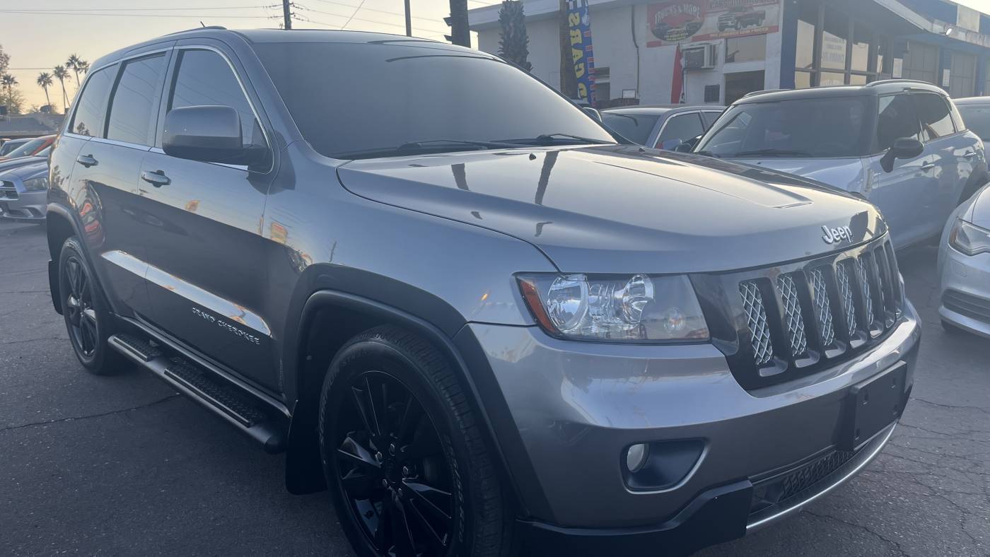 2013 Jeep Grand Cherokee Laredo Altitude — SUV — 131,810 mi — Glendale, AZ