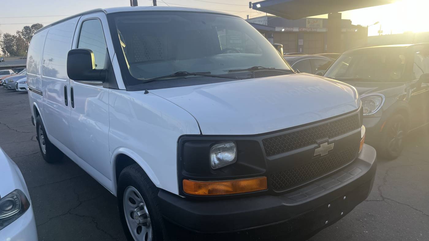2014 Chevrolet Express Cargo Van Base — Cargo Van — 206,700 mi — Glendale, AZ