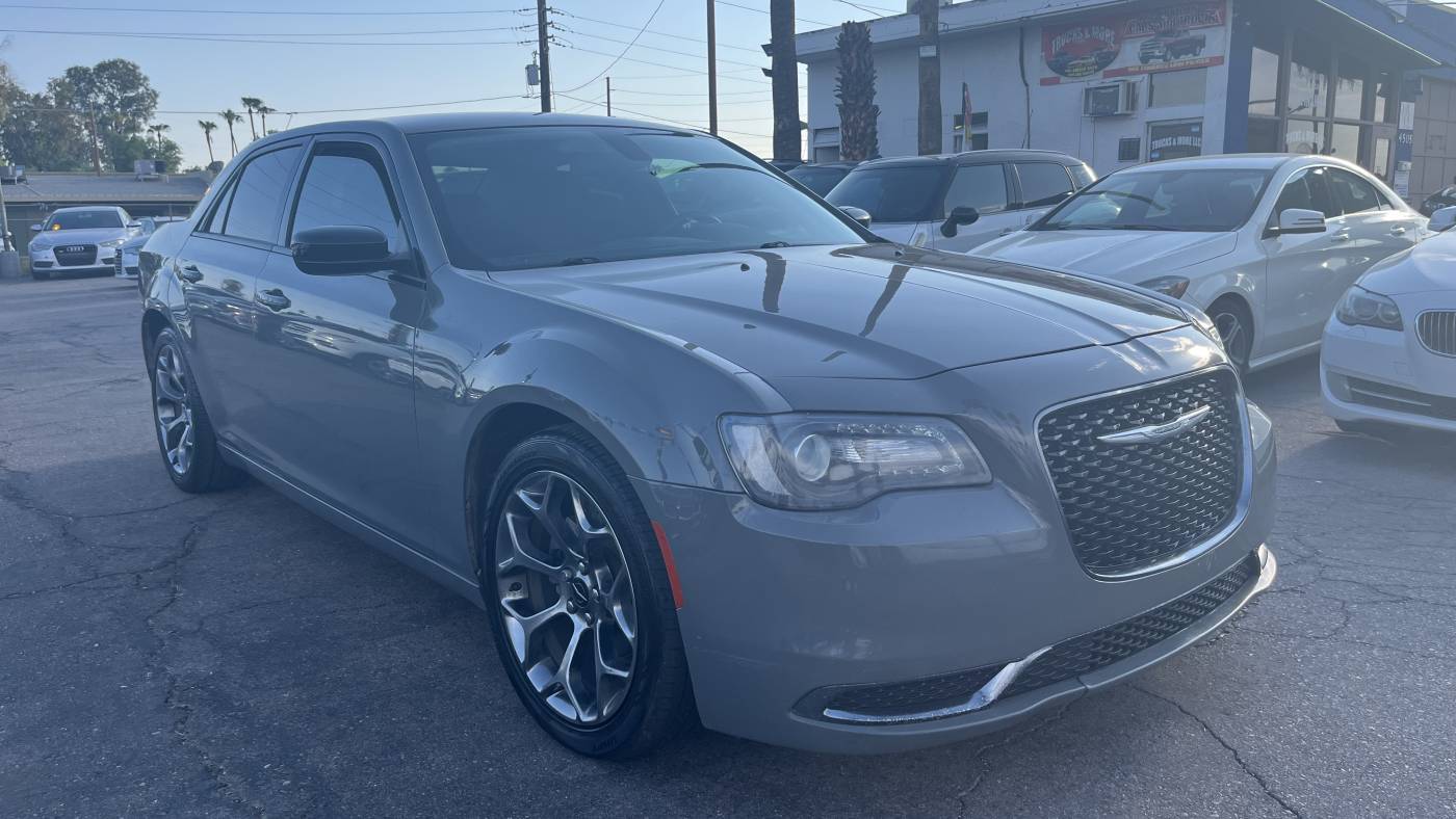 2018 Chrysler 300 Touring — Sedan — 147,980 mi — Glendale, AZ