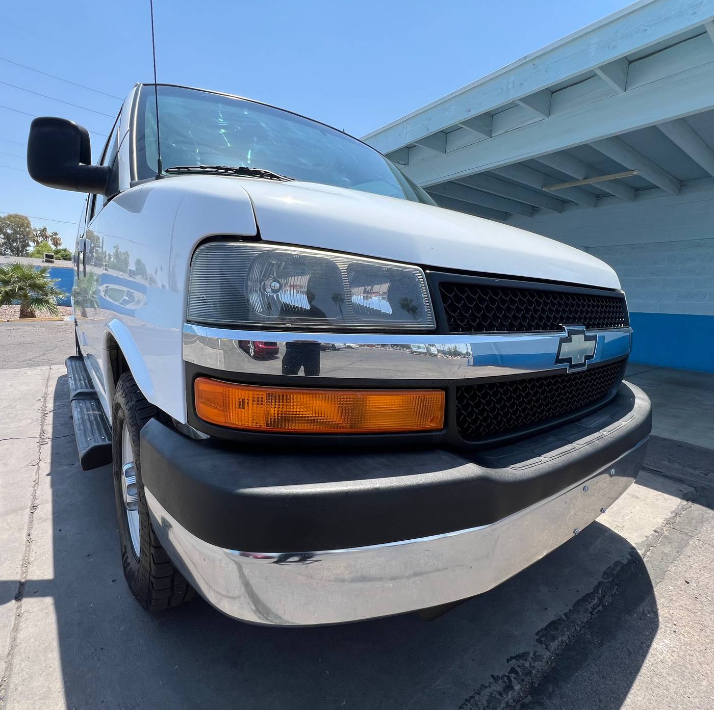 2015 Chevrolet Express Passenger LT — Passenger Van — 149,860 mi — Glendale, AZ