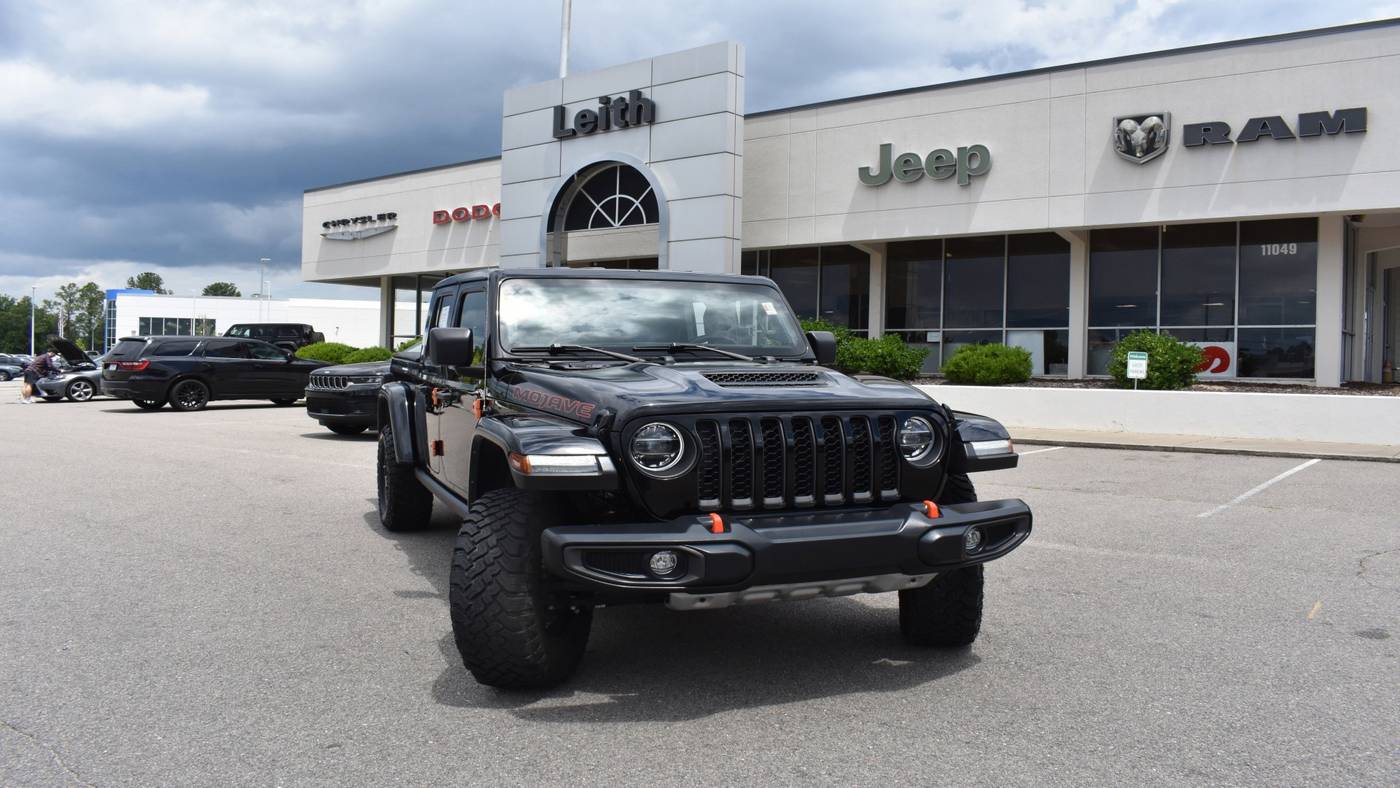 2022 Jeep Gladiator Mojave — Pickup Truck — 13,307 mi — Aberdeen, NC