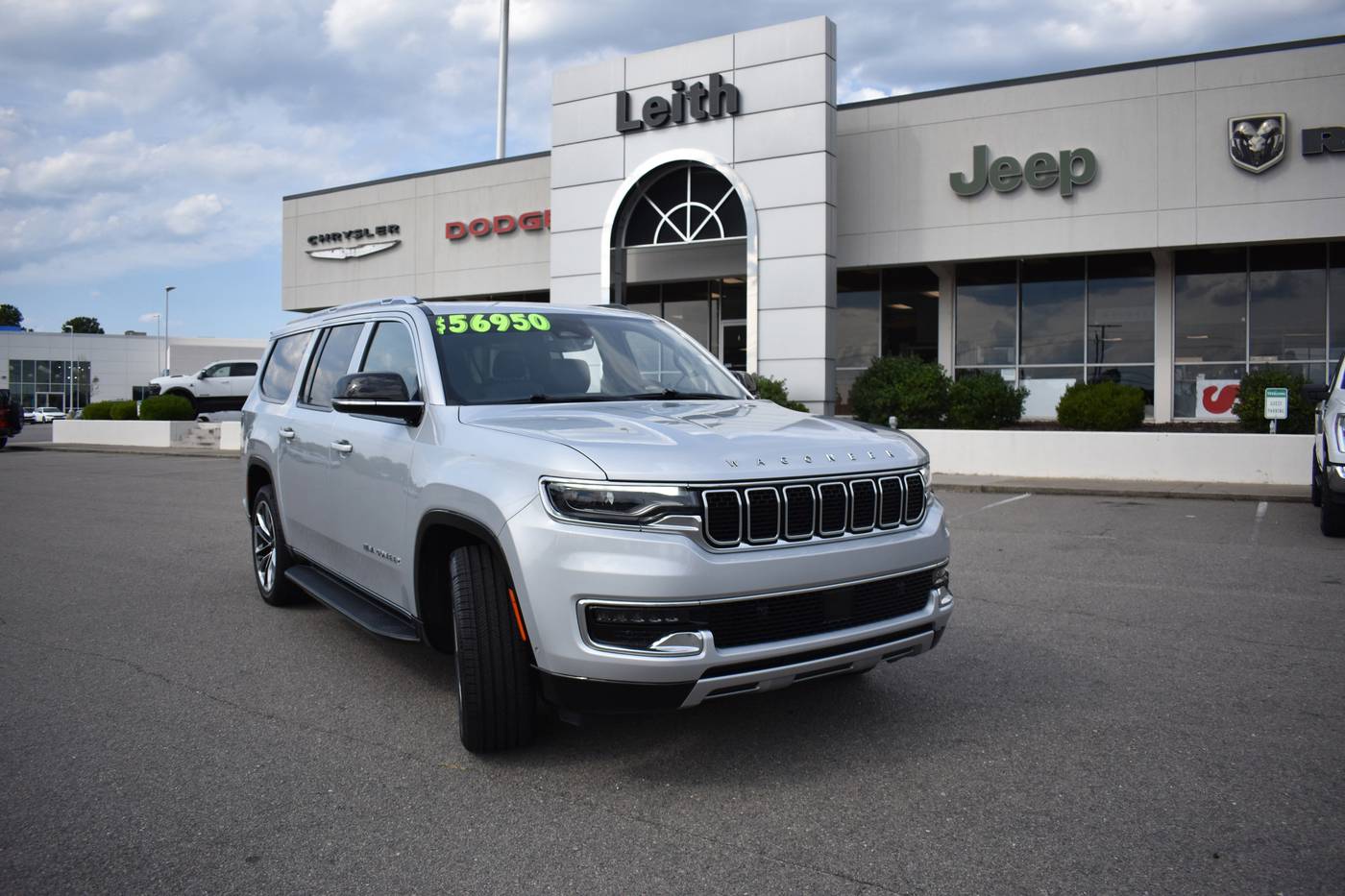 2024 Jeep Wagoneer Series II — SUV — 28,880 mi — Aberdeen, NC
