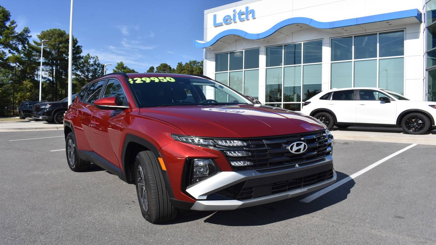 2025 Hyundai Tucson Hybrid Blue — SUV — 10,848 mi — Aberdeen, NC