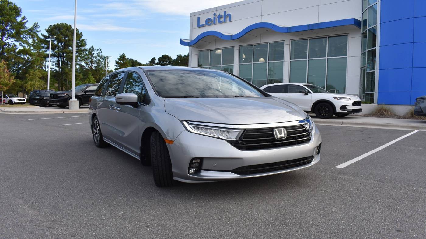 2023 Honda Odyssey Touring — Minivan — 40,094 mi — Aberdeen, NC