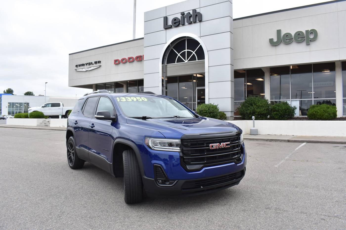 2023 GMC Acadia SLT — SUV — 35,307 mi — Aberdeen, NC