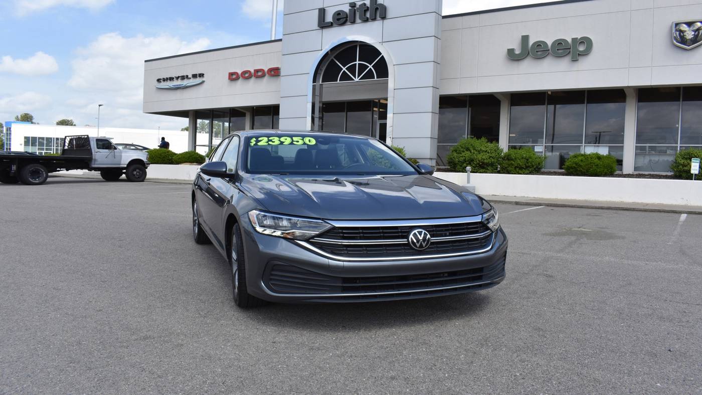 2024 Volkswagen Jetta SE — Sedan — 24,216 mi — Aberdeen, NC