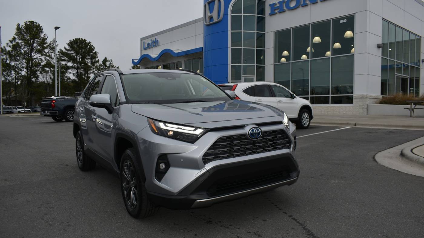 2024 Toyota RAV4 Hybrid Limited — SUV — 994 mi — Aberdeen, NC