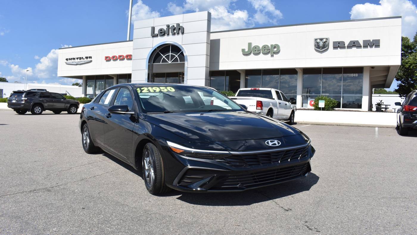 2024 Hyundai Elantra SEL — Sedan — 27,613 mi — Aberdeen, NC