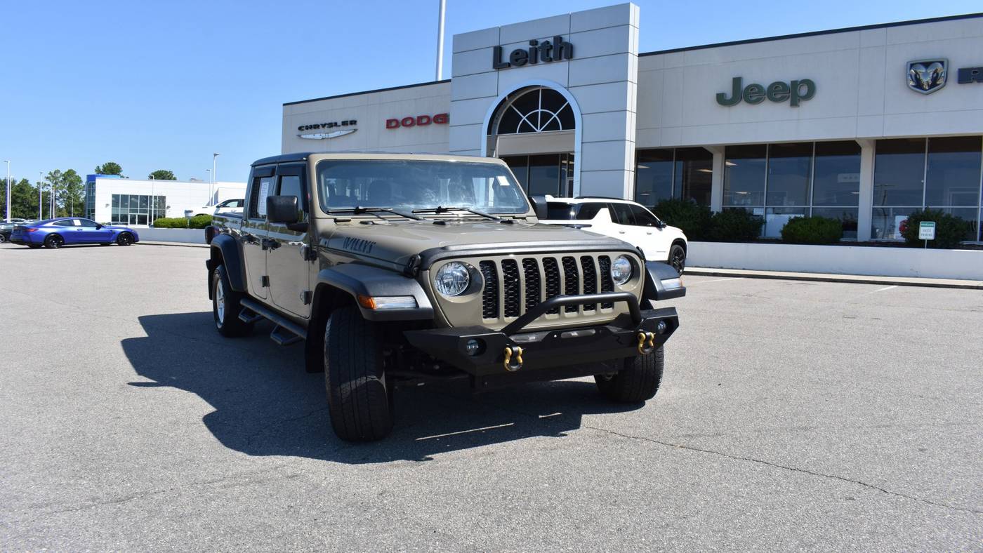 2020 Jeep Gladiator Sport S — Pickup Truck — 71,245 mi — Aberdeen, NC