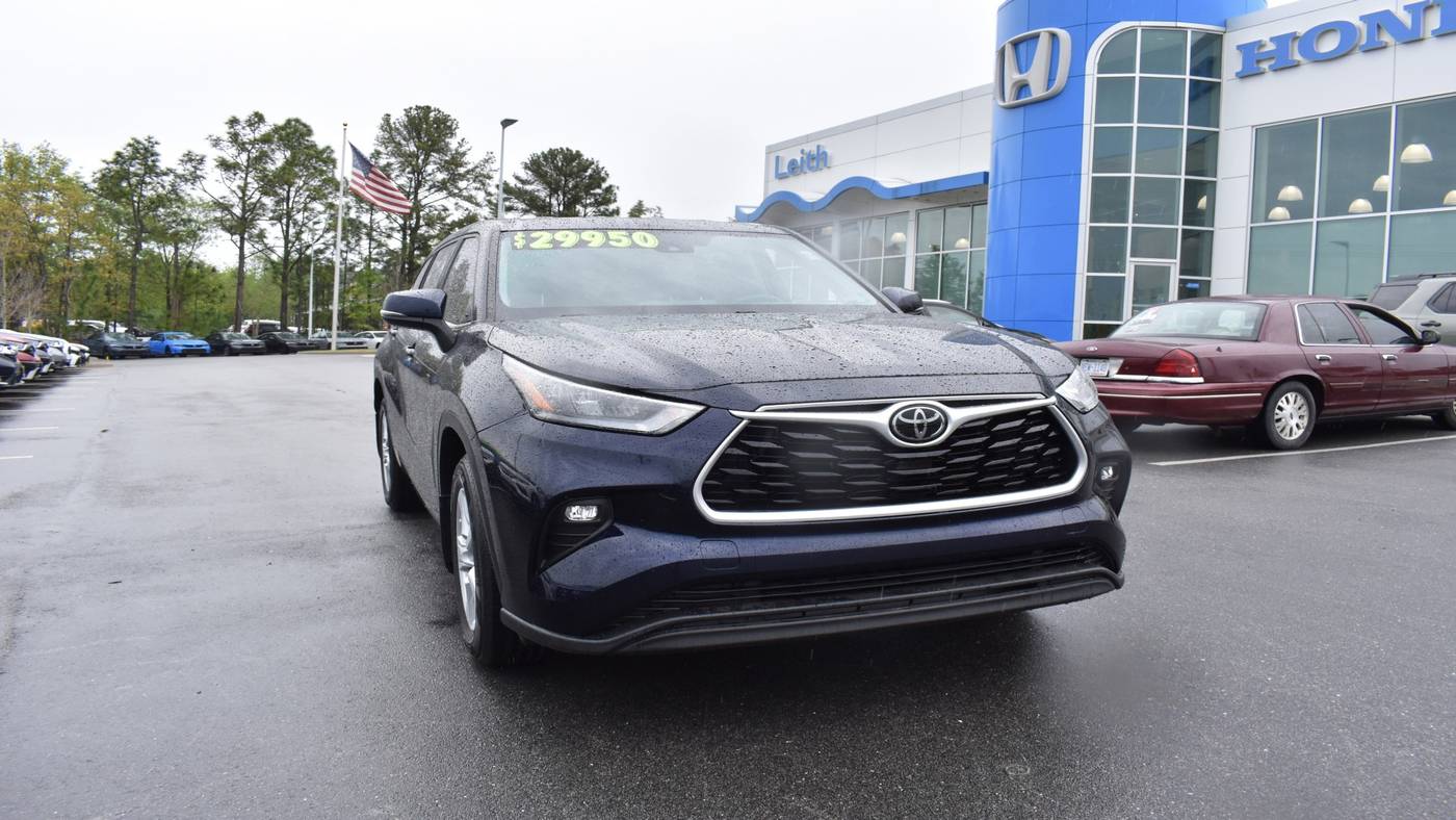 2020 Toyota Highlander LE — SUV — 35,105 mi — Aberdeen, NC