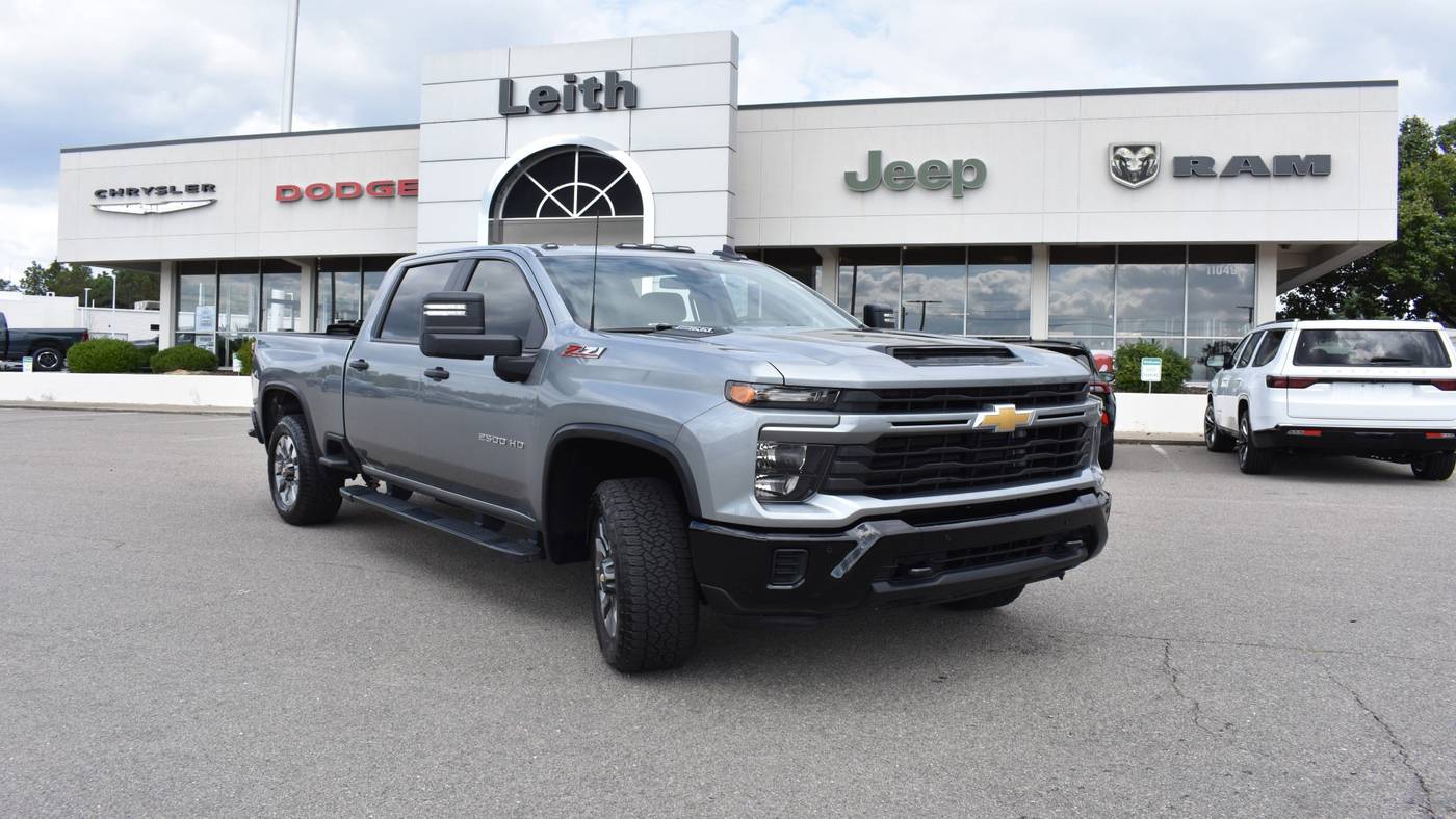 2025 Chevrolet Silverado 2500HD Custom — Pickup Truck — 14,050 mi — Aberdeen, NC