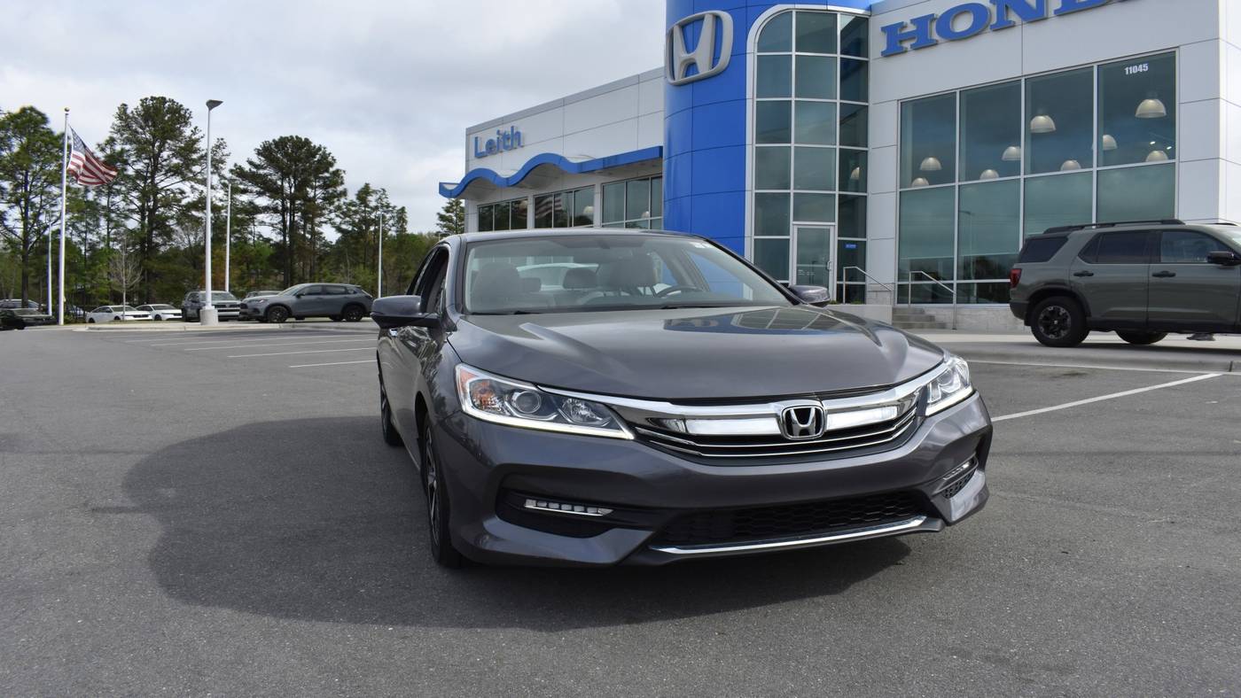 2017 Honda Accord EX-L V6 — Sedan — 105,556 mi — Aberdeen, NC