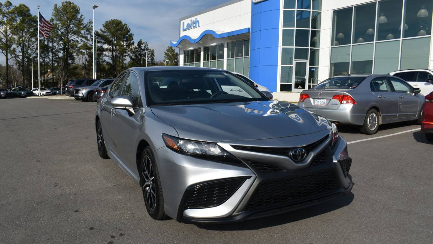 2023 Toyota Camry SE — Sedan — 5,240 mi — Aberdeen, NC