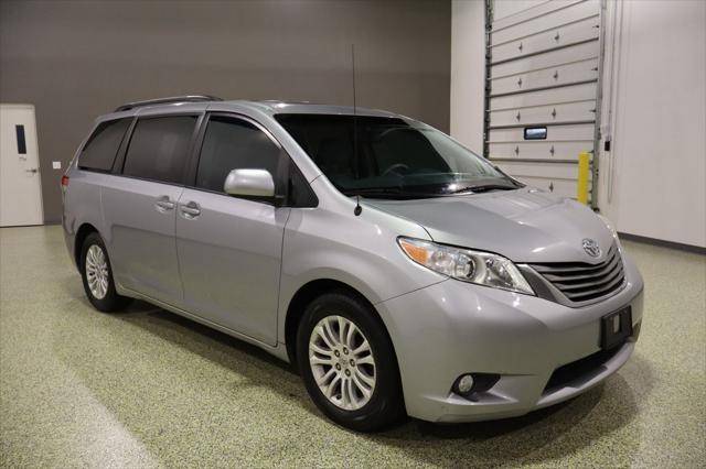 2013 Toyota Sienna XLE — Minivan — 95,169 mi — Tomball, TX