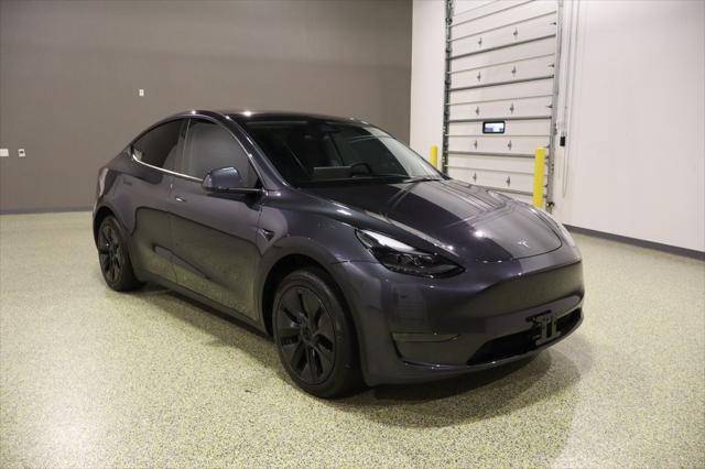 2025 Tesla Model Y Long Range — SUV — 21,099 mi — Tomball, TX