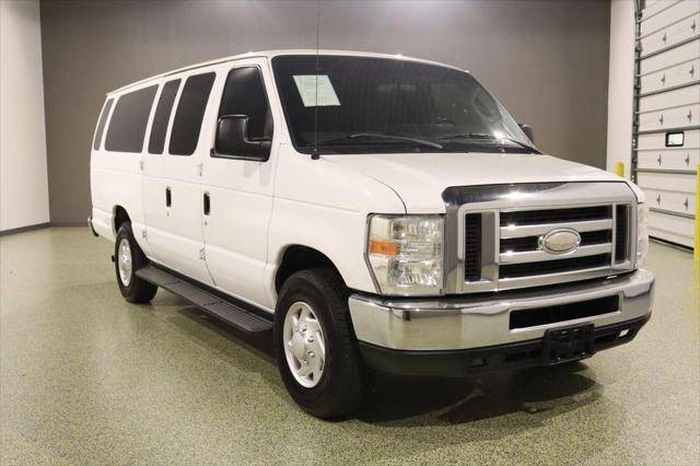 2014 Ford Econoline Wagon E-350 Super Duty XLT
