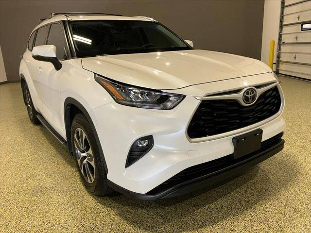 2020 Toyota Highlander XLE — SUV — 33,078 mi — Tomball, TX