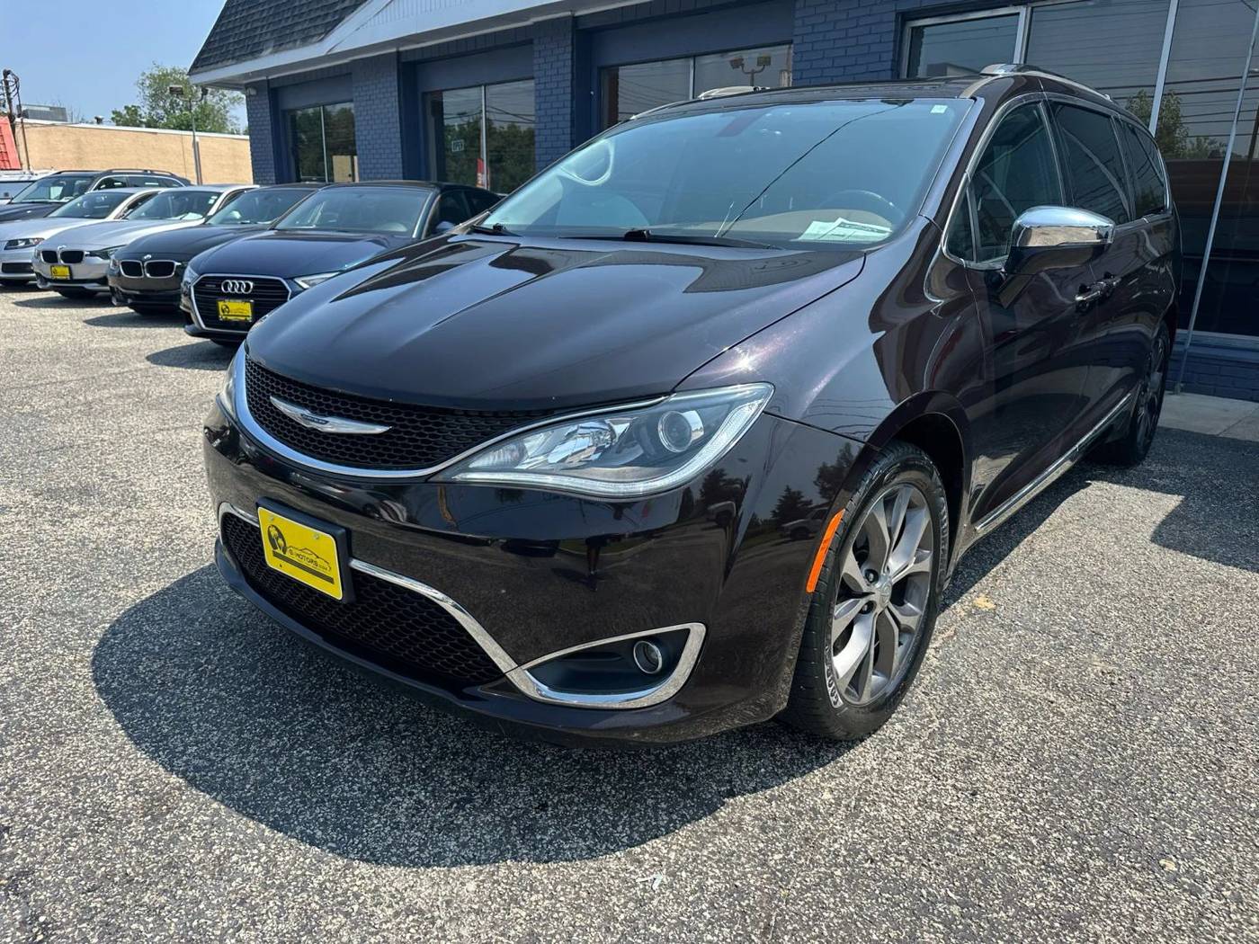 2017 Chrysler Pacifica Limited — Minivan — 95,036 mi — Vineland, NJ