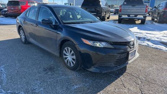 2020 Toyota Camry Hybrid LE — Sedan — 66,966 mi — Bloomington, IL
