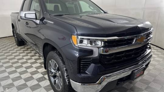 2023 Chevrolet Silverado 1500 LT — Pickup Truck — 6,549 mi — Bloomington, IL