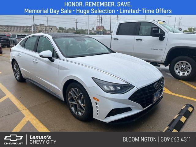 2023 Hyundai Sonata SEL — Sedan — 17,289 mi — Bloomington, IL