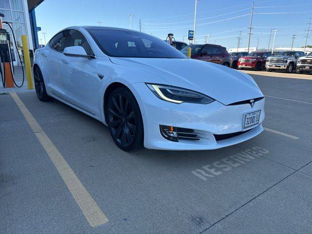 2016 Tesla Model S 90D — Hatchback — 30,811 mi — Bloomington, IL