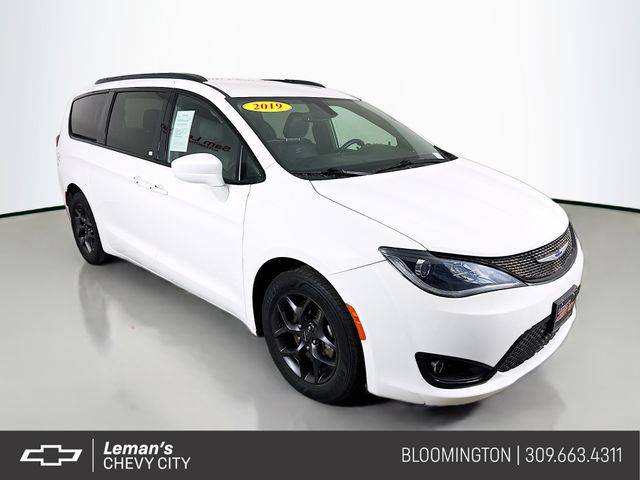 2019 Chrysler Pacifica Touring L Plus — Minivan — 103,788 mi — Bloomington, IL