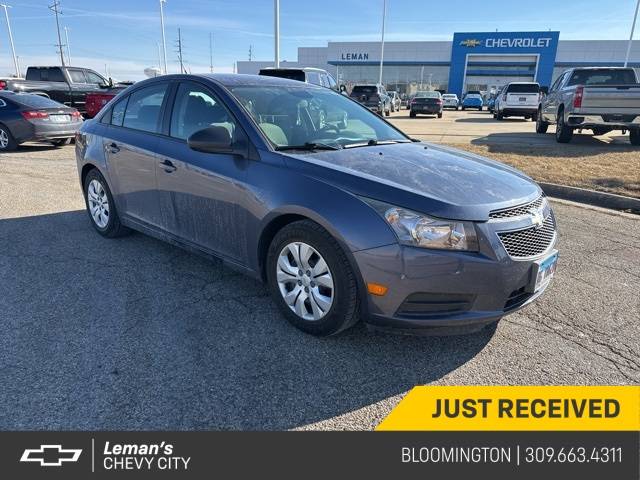 2014 Chevrolet Cruze LS — Sedan — 74,986 mi — Bloomington, IL