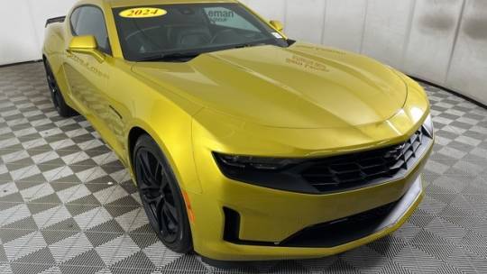 2024 Chevrolet Camaro 3LT — Coupe — 8,914 mi — Bloomington, IL