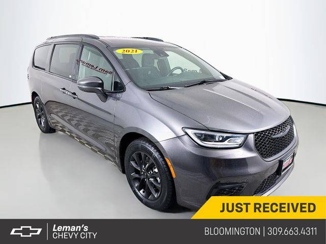 2021 Chrysler Pacifica Touring — Minivan — 64,092 mi — Bloomington, IL