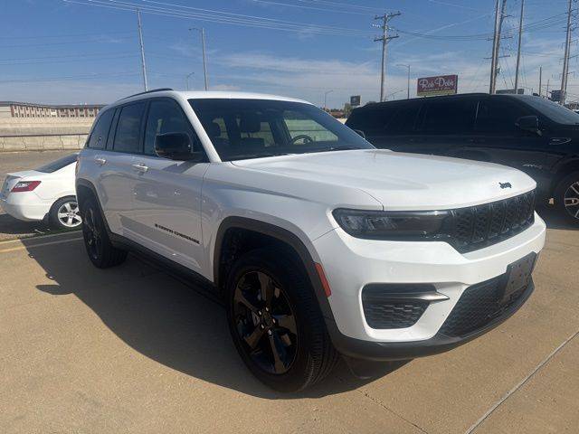 2025 Jeep Grand Cherokee Altitude X — SUV — 9,077 mi — Bloomington, IL