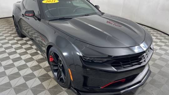 2021 Chevrolet Camaro 1LT — Coupe — 32,799 mi — Bloomington, IL