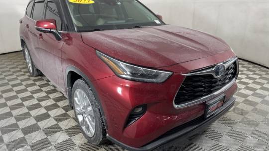 2023 Toyota Highlander Hybrid Limited — SUV — 29,814 mi — Bloomington, IL