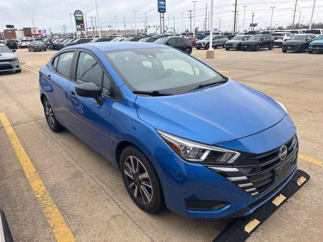 2023 Nissan Versa S — Sedan — 35,615 mi — Bloomington, IL