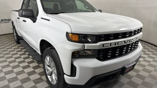 2020 Chevrolet Silverado 1500 Custom — Pickup Truck — 122,114 mi — Bloomington, IL