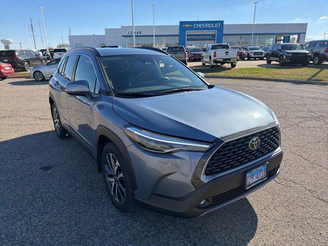 2024 Toyota Corolla Cross XLE — SUV — 12,012 mi — Bloomington, IL