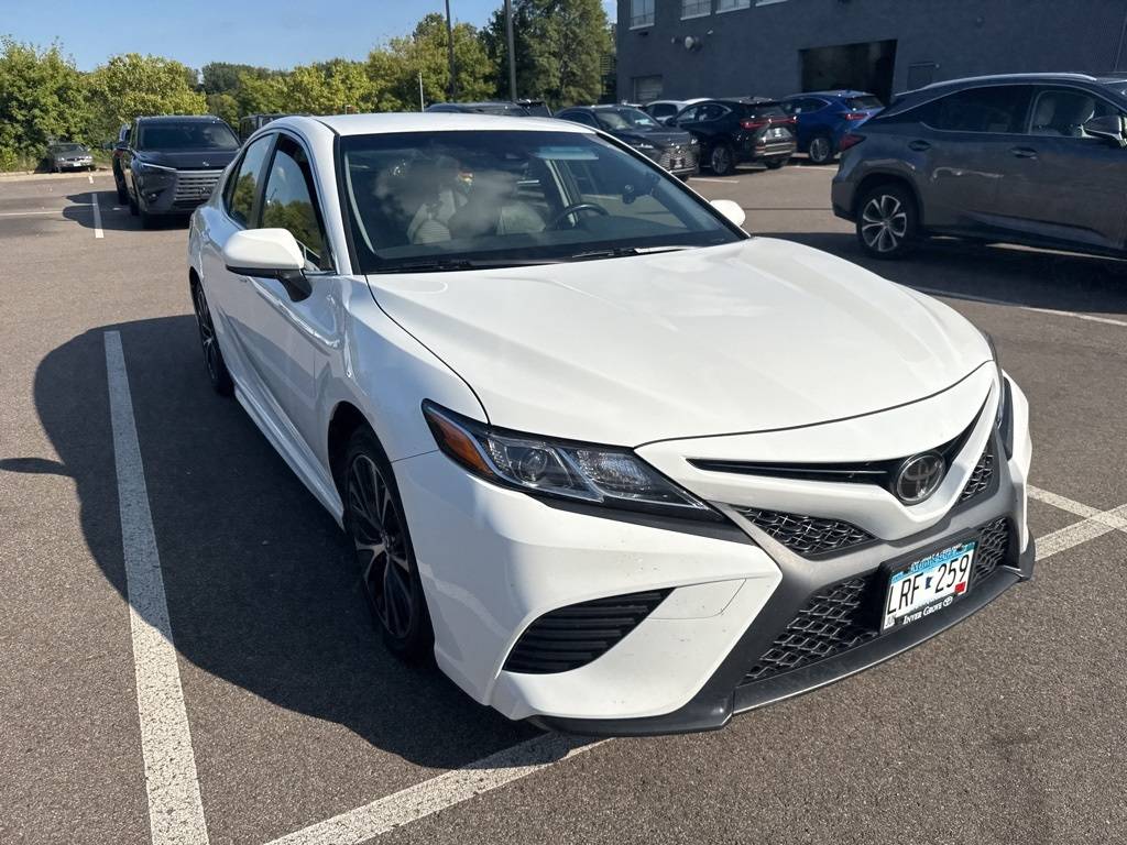 2018 Toyota Camry SE — Sedan — 126,017 mi — Maplewood, MN