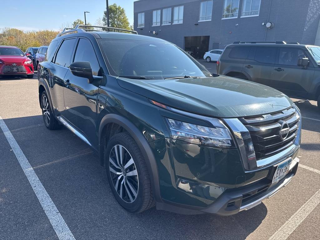 2023 Nissan Pathfinder Platinum — SUV — 85,614 mi — Maplewood, MN