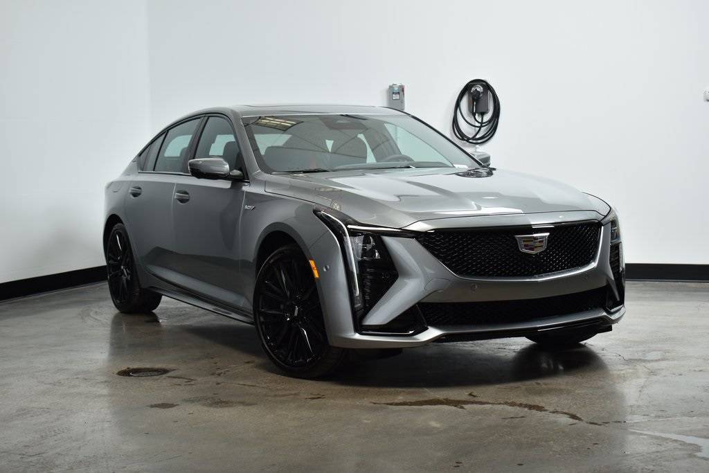 2025 Cadillac CT5-V Standard — Sedan — 690 mi — Maplewood, MN
