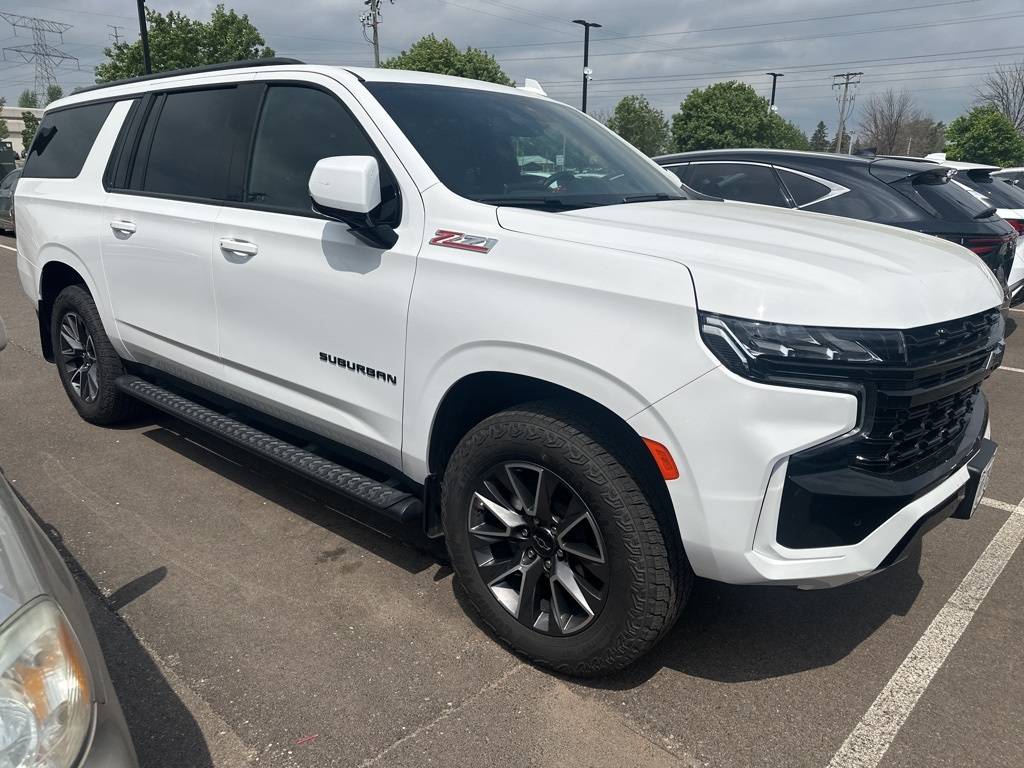 2023 Chevrolet Suburban Z71 — SUV — 15,286 mi — Maplewood, MN